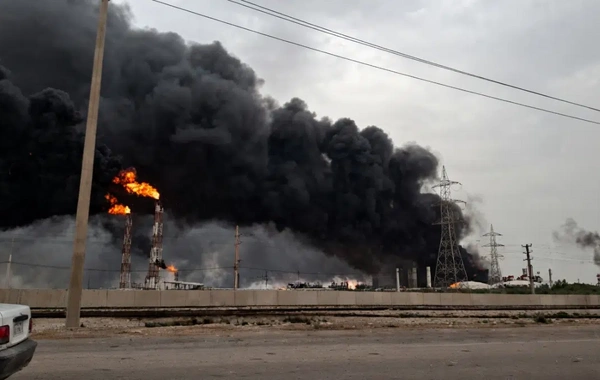 Şirazda neft-kimya kompleksinə zərbələr endirilib