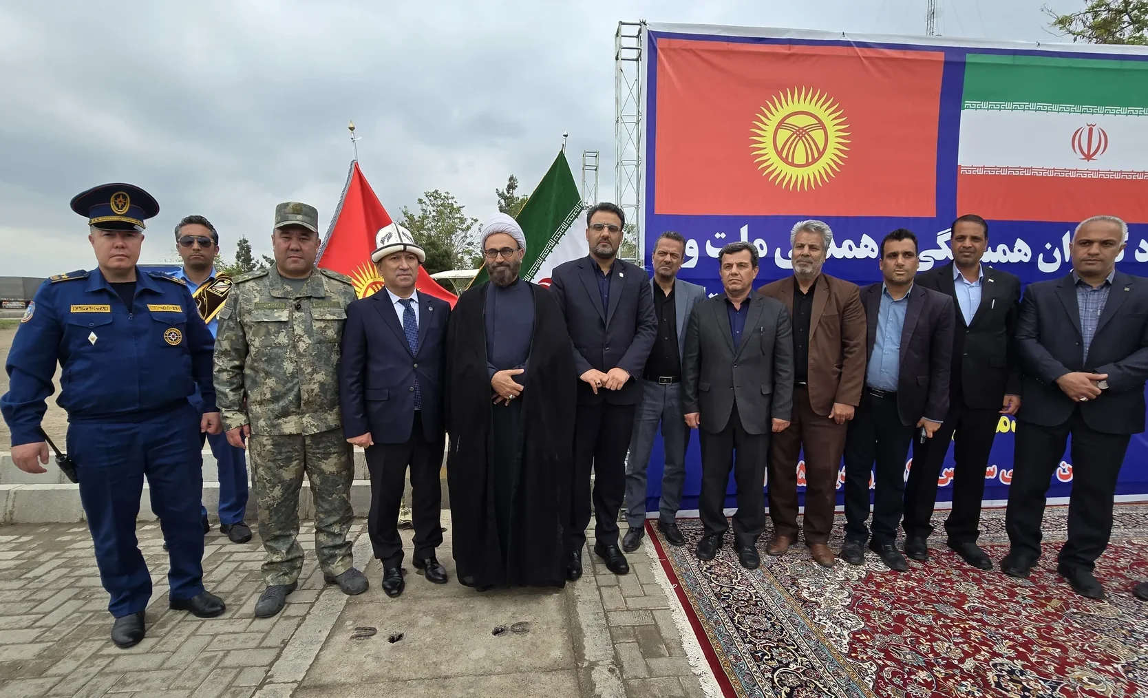 Qırğızıstan İrana humanitar yardım göndərib