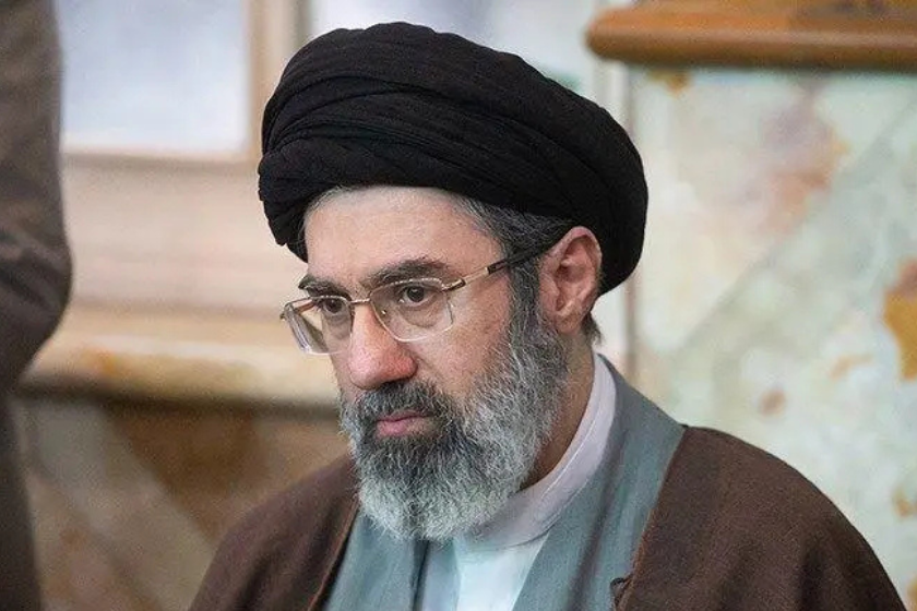 The Time: Müctəba Xamenei Qumda ağır vəziyyətdədir