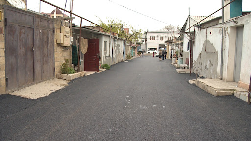 Urbanist: "Dar küçələr asfalt yox, daş örtüklə döşənməlidir"