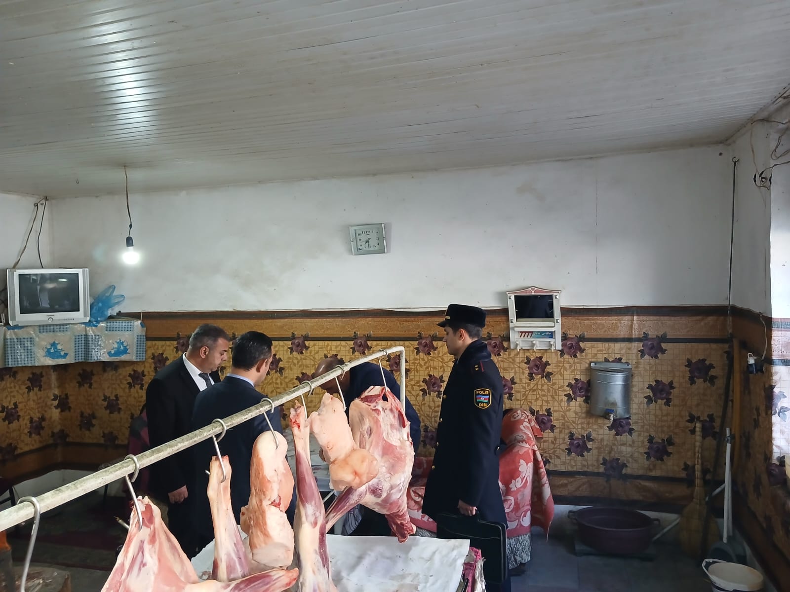 Daşkəsəndə ət satışı və küçə ticarəti ilə bağlı monitorinq keçirilib