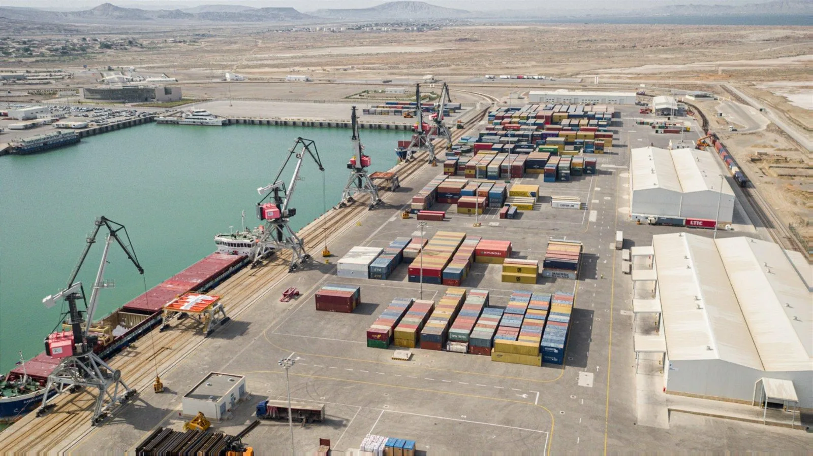 Bakı Limanı 423 124 ton səpkili yük aşırıb