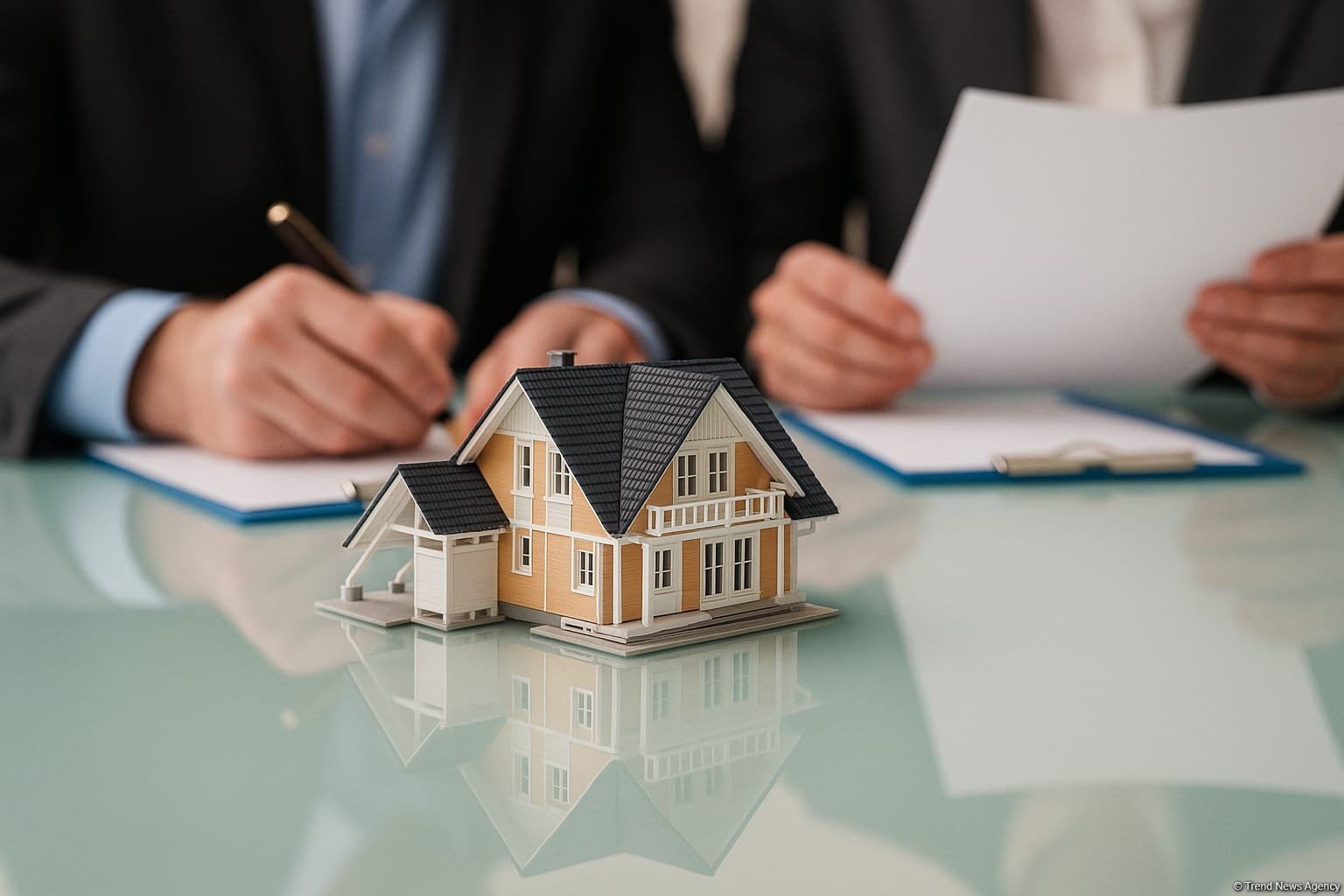 Evdə qeydiyyatda olan şəxsləri necə çıxarmaq olar? - İZAH