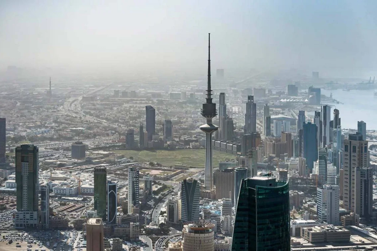 Küveyt höküməti əhaliyə evdə qalmaqları barədə çağırış edib