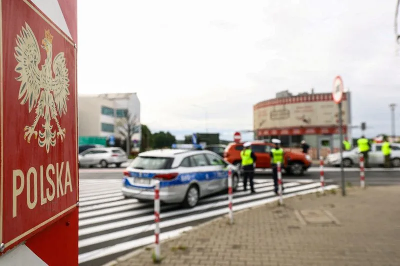 Polşa Almaniya və Litva sərhəd yoxlamalarını uzadır