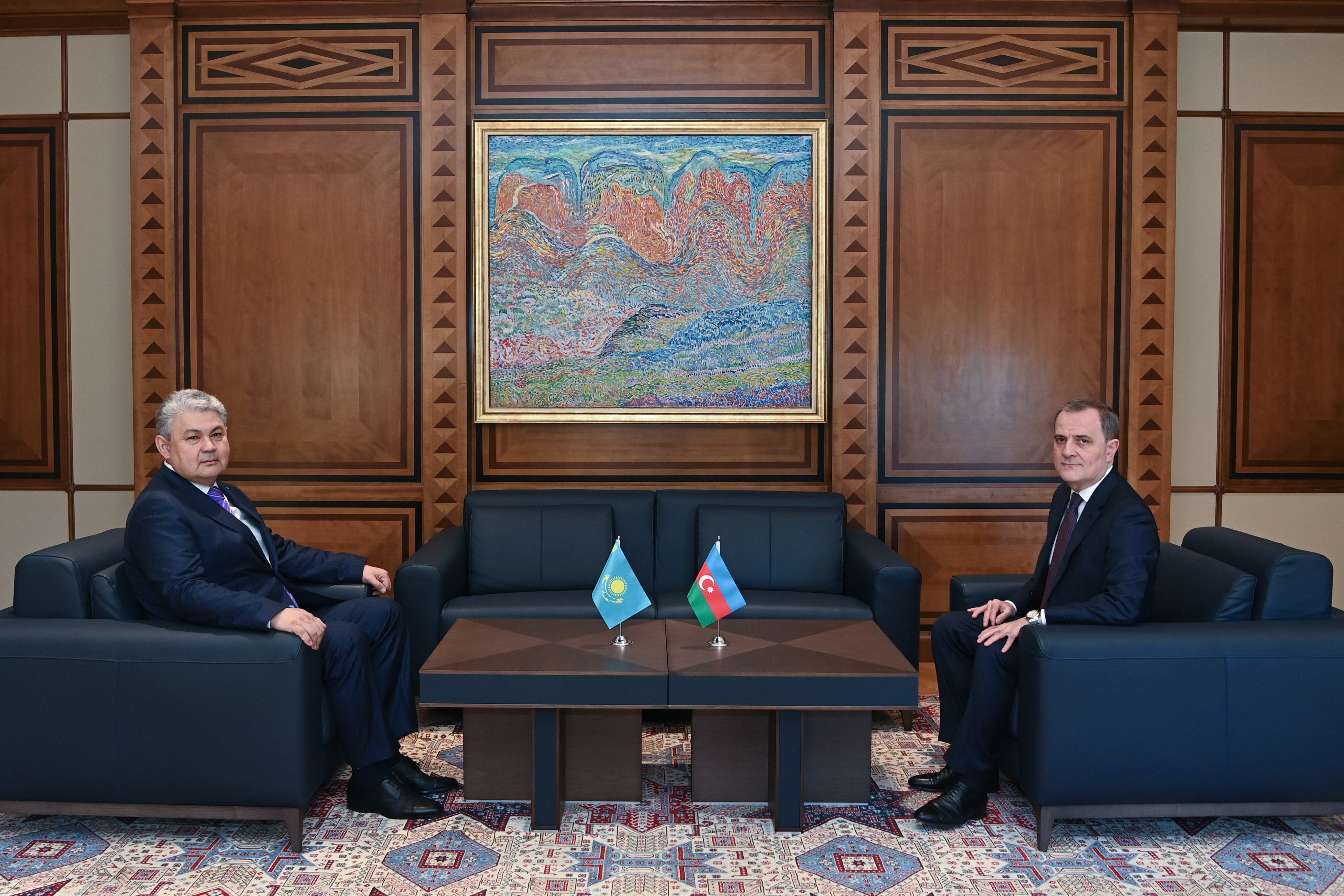 Azərbaycan və Qazaxıstan XİN rəhbərləri görüşüb