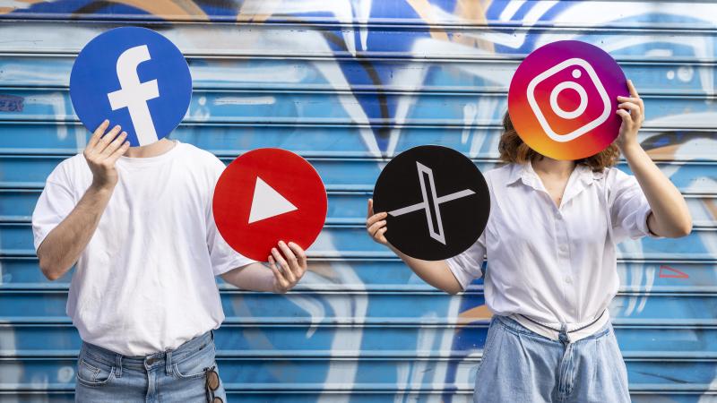 Yunanıstanda 15 yaşdan kiçik şəxslər üçün sosial media qadağan ediləcək