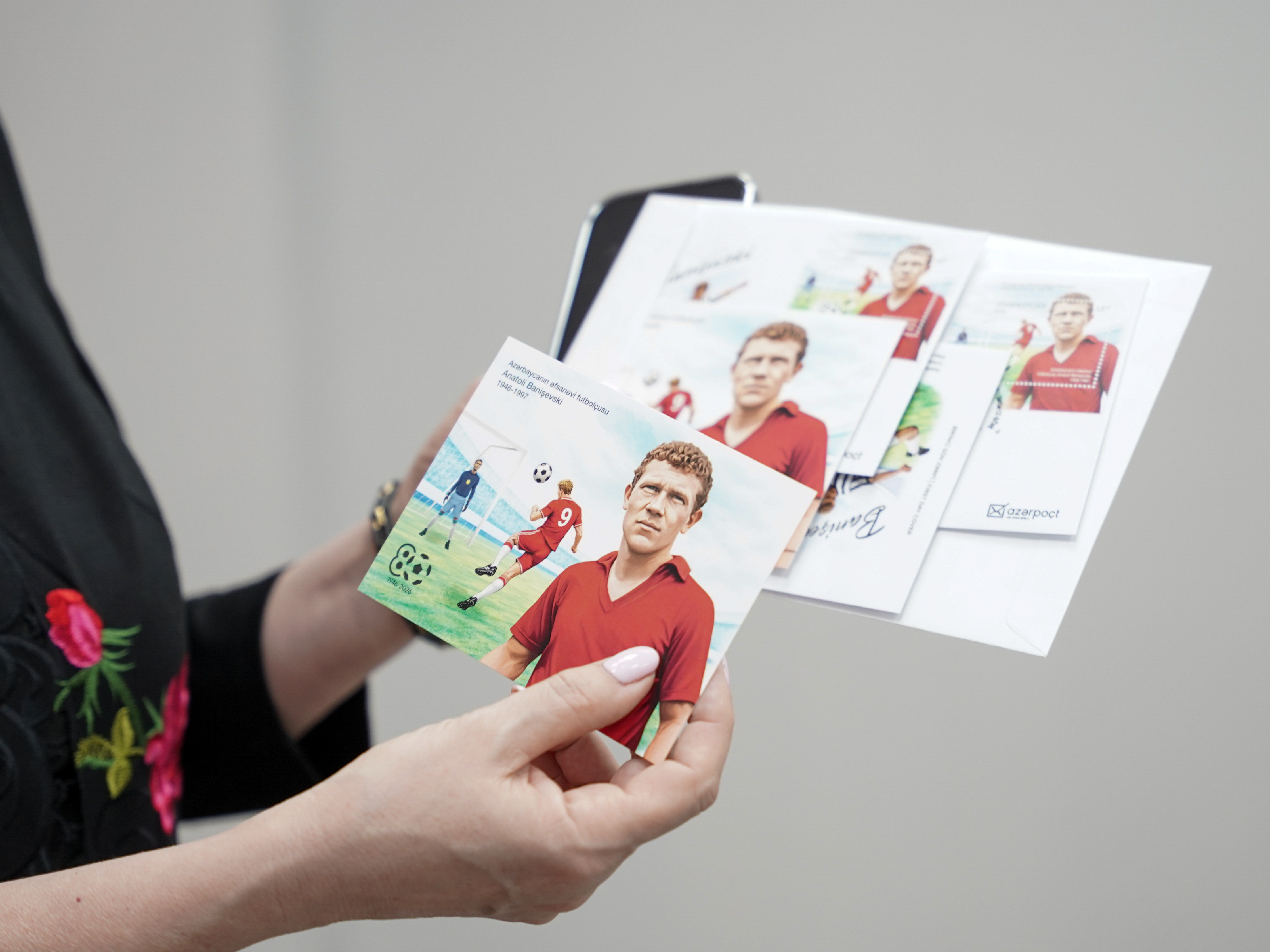 Anatoli Banişevskinin yubiley poçt markaları dövriyyəyə buraxılıb