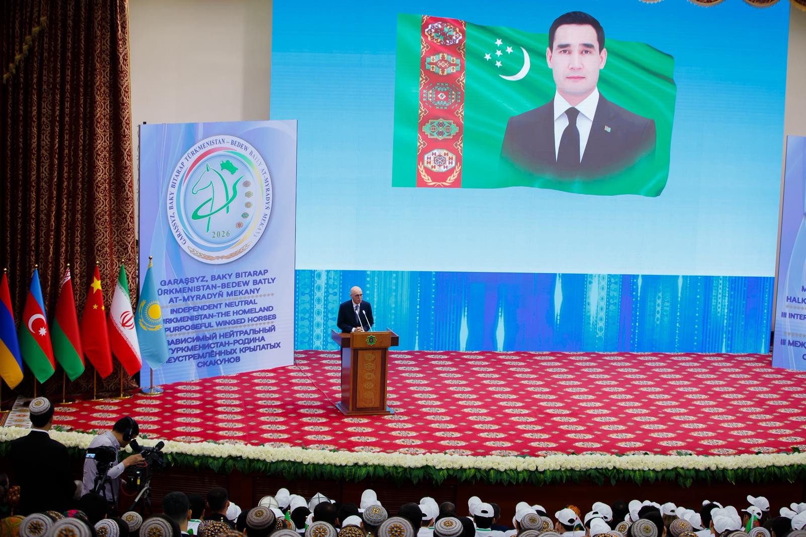 Firudin Qurbanov Türkmənistanda keçirilən 3-cü Beynəlxalq Riyaziyyat Olimpiadasının açılışında iştirak edib