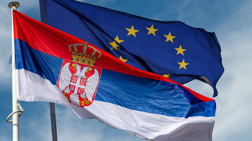 Avropa Komissiyası Serbiyaya 1,5 milyard avroluq maliyyələşdirməni dayandırmağı planlaşdırır
