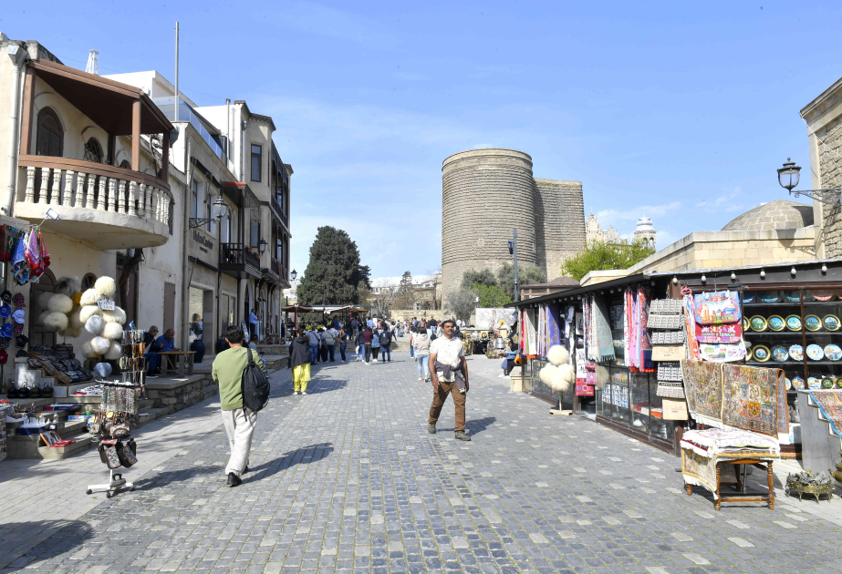 Qərbi Avropa ölkələrindən Azərbaycana gələn turistlərin sayı artıb