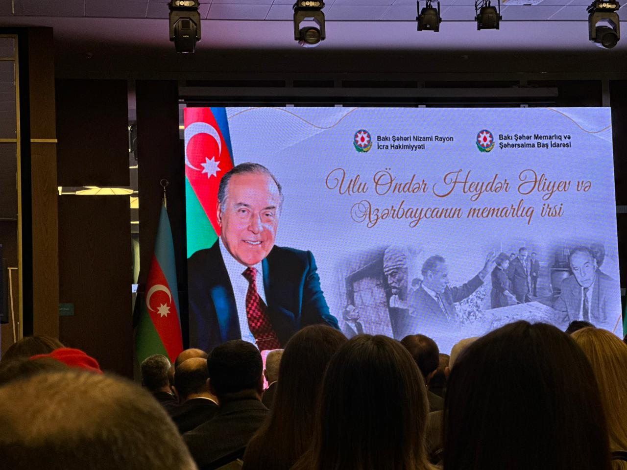 “Ulu Öndər Heydər Əliyev və Azərbaycanın memarlıq irsi” mövzusunda tədbir keçirilib