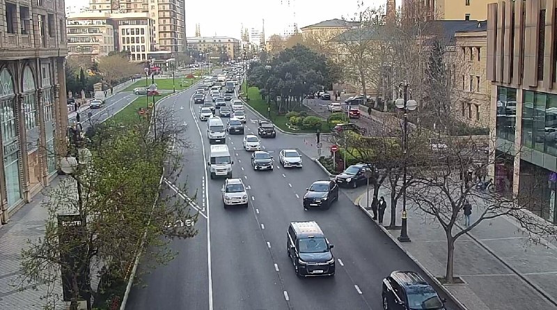 Bakıda sıxlıq müşahidə olunan yollar açıqlanıb - SİYAHI