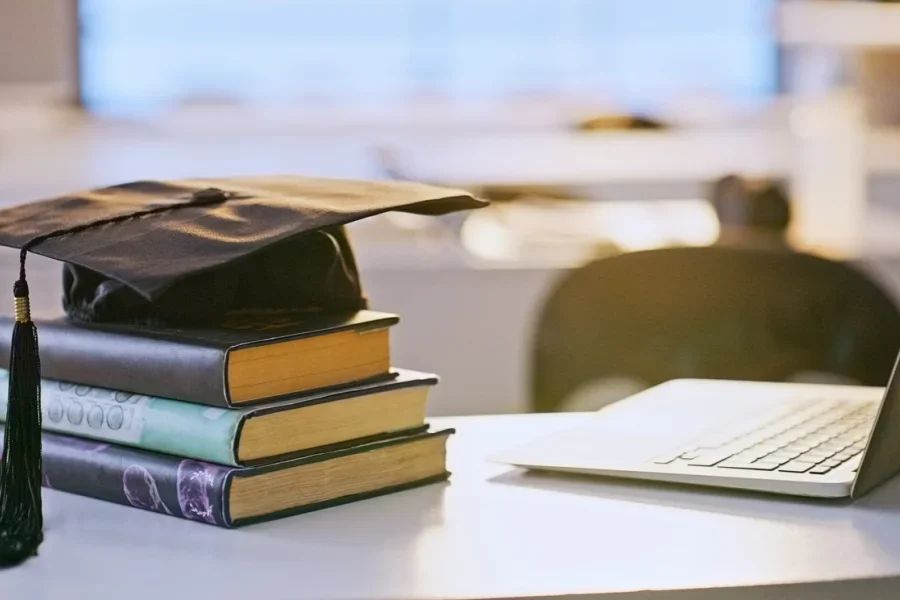  Yeni tədris ili üzrə xaricdə təhsillə bağlı sənəd qəbulu başlayır