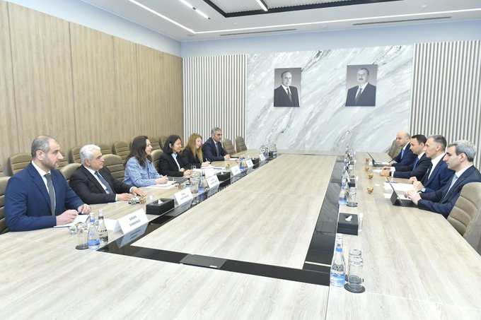 Asiya İnkişaf Bankı ilə Azərbaycan arasında strateji əməkdaşlığın inkişafı müzakirə edilib