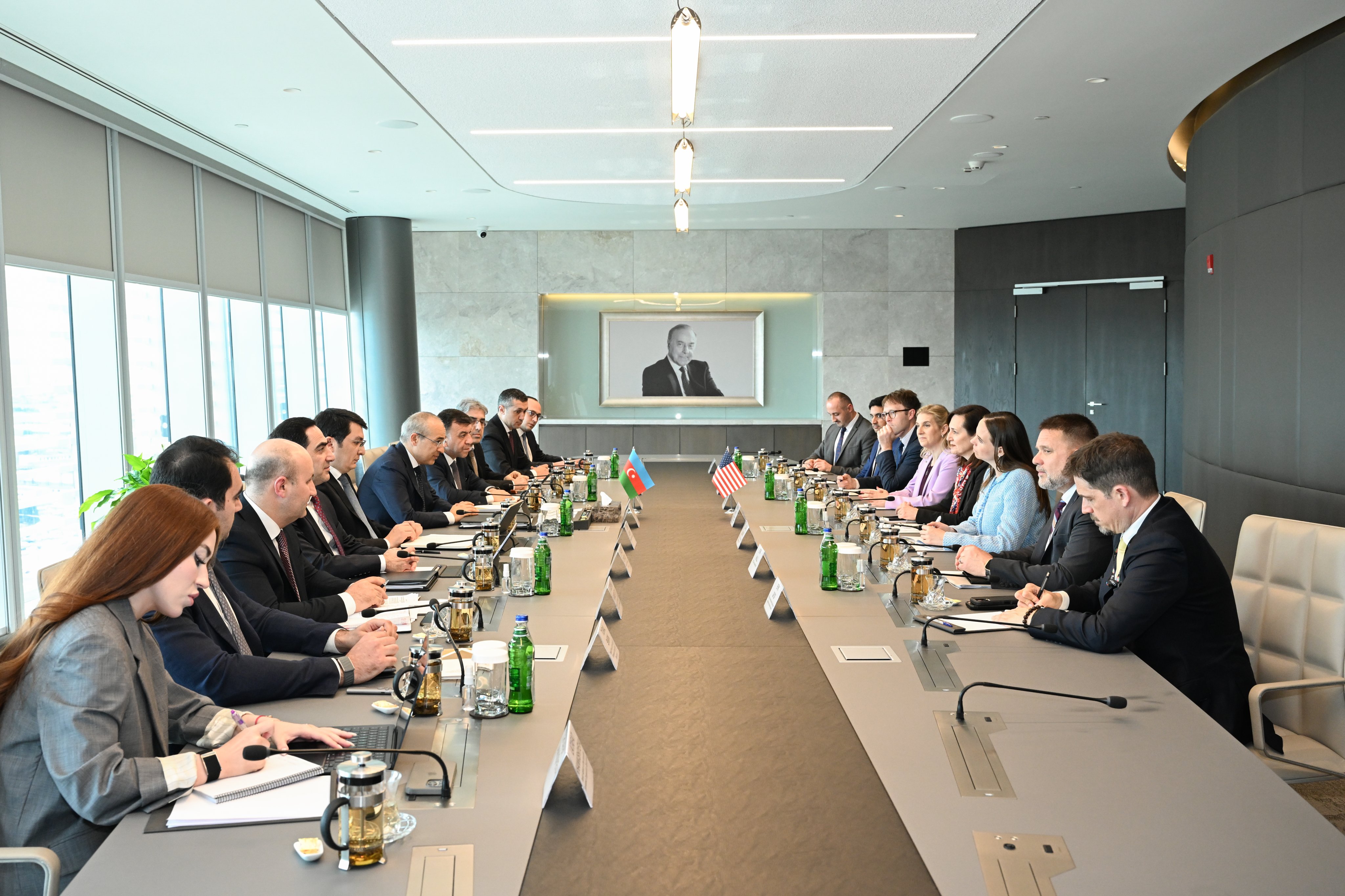 Azərbaycan və ABŞ arasında yeni iqtisadi tərəfdaşlıq imkanları nəzərdən keçirilib