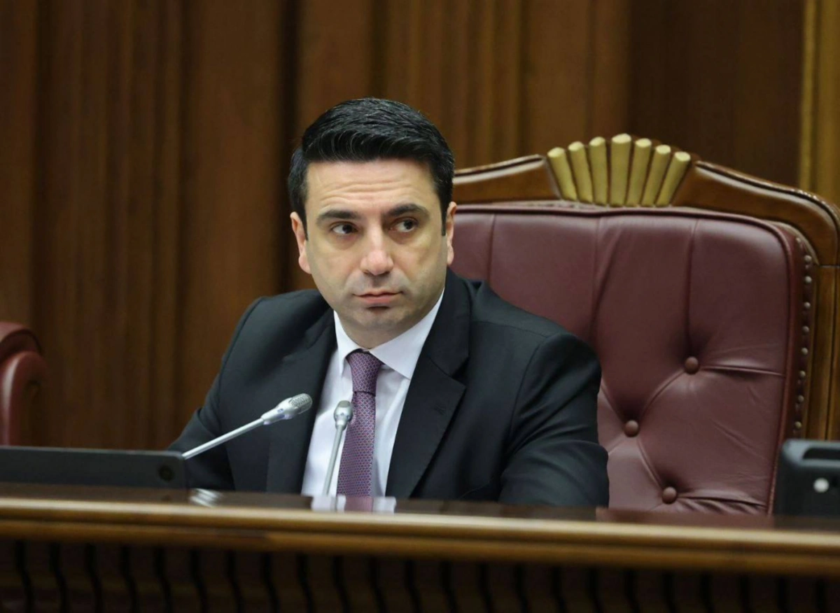 Alen Simonyan: "Xalqlarımız arasındakı qaranlıq səhifə keçmişdə qaldı"