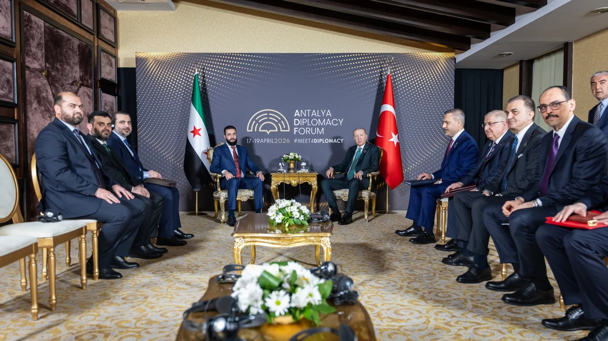 Əl Şaraa və Ərdoğan regional maraqları müzakirə ediblər