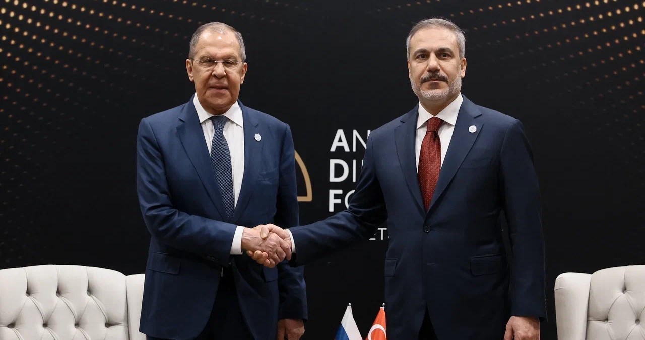 Hakan Fidan və Lavrov Antalyada görüşüb