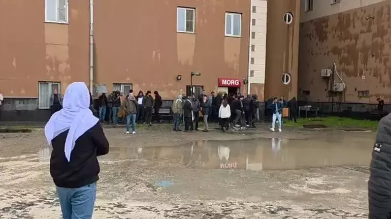 Türkiyədə iki şagirdi ildırım vuraraq öldürüb