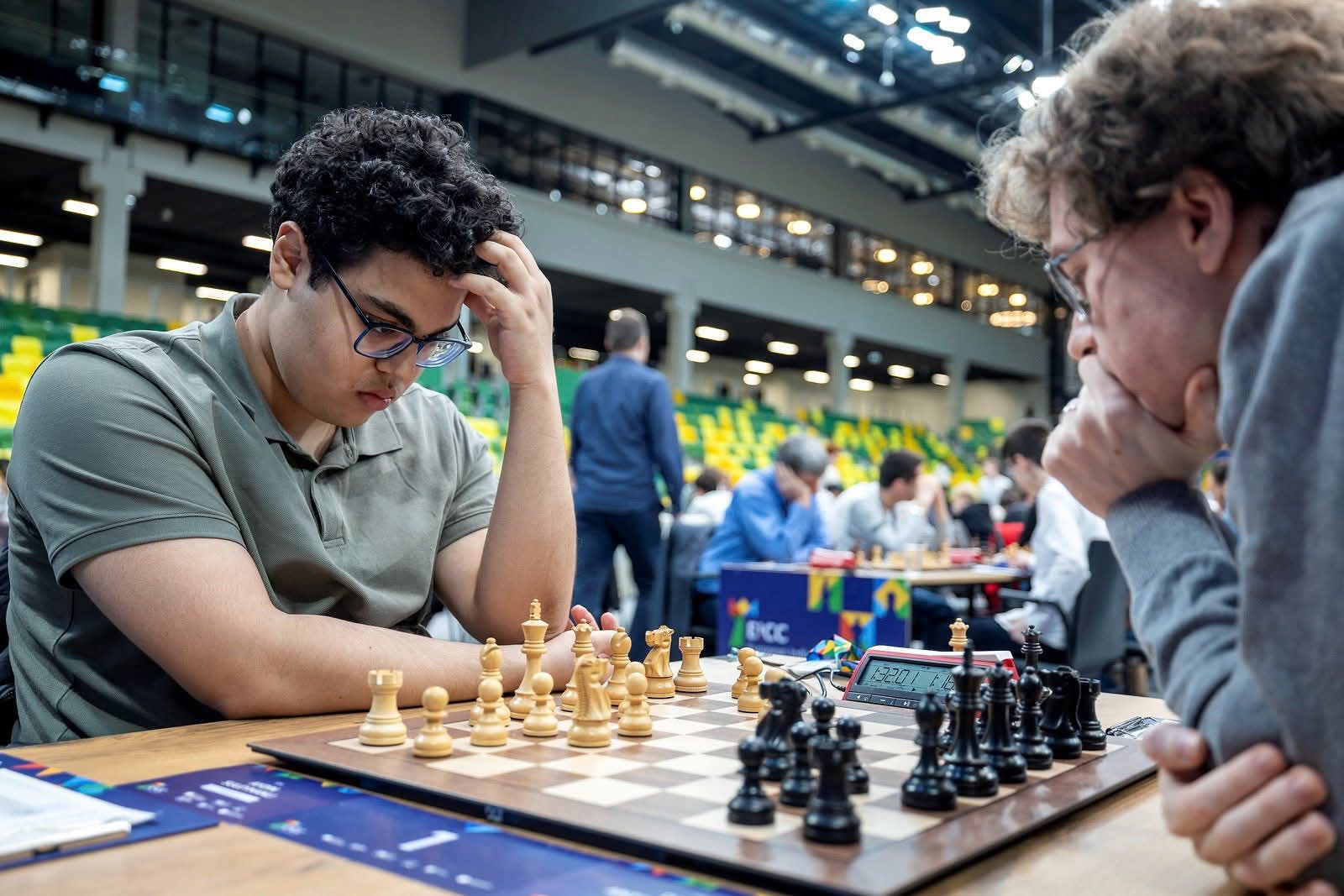 Azərbaycan şahmatçıları Avropa çempionatında zirvə uğrunda mübarizəni davam etdirir