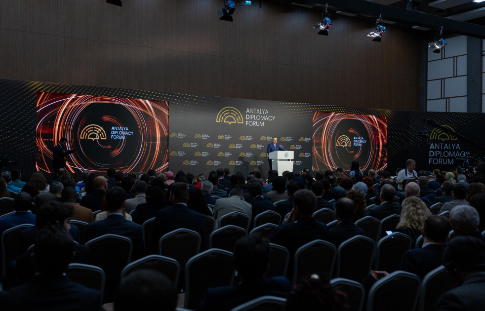 Antalya Diplomatiya Forumu başa çatıb