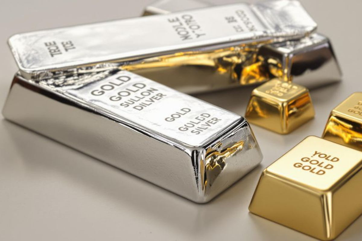 Qızıl və gümüş ucuzlaşıb