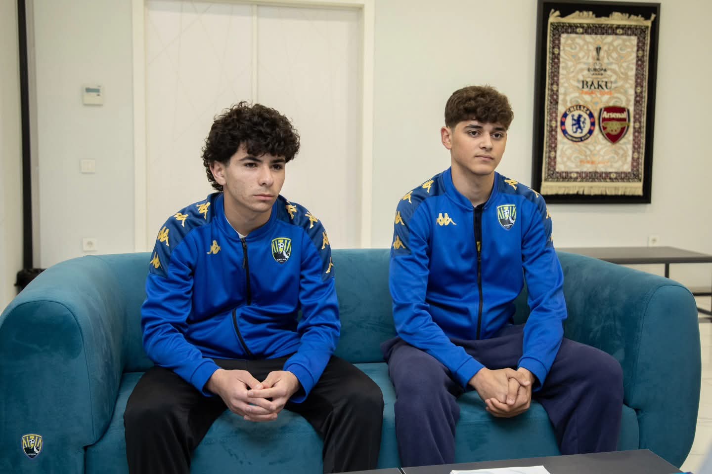 "Kəpəz" akademiyasının iki futbolçusu ilə müqavilə imzaladı