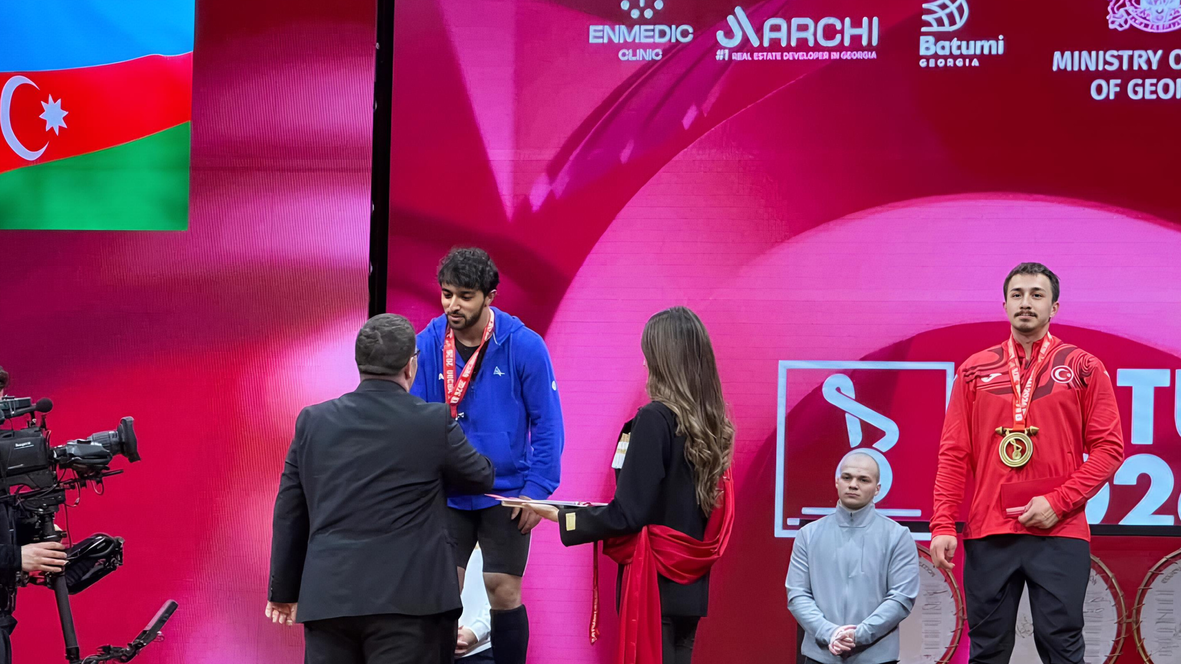 Azərbaycan atleti Avropa çempionatında gümüş medal qazandı 