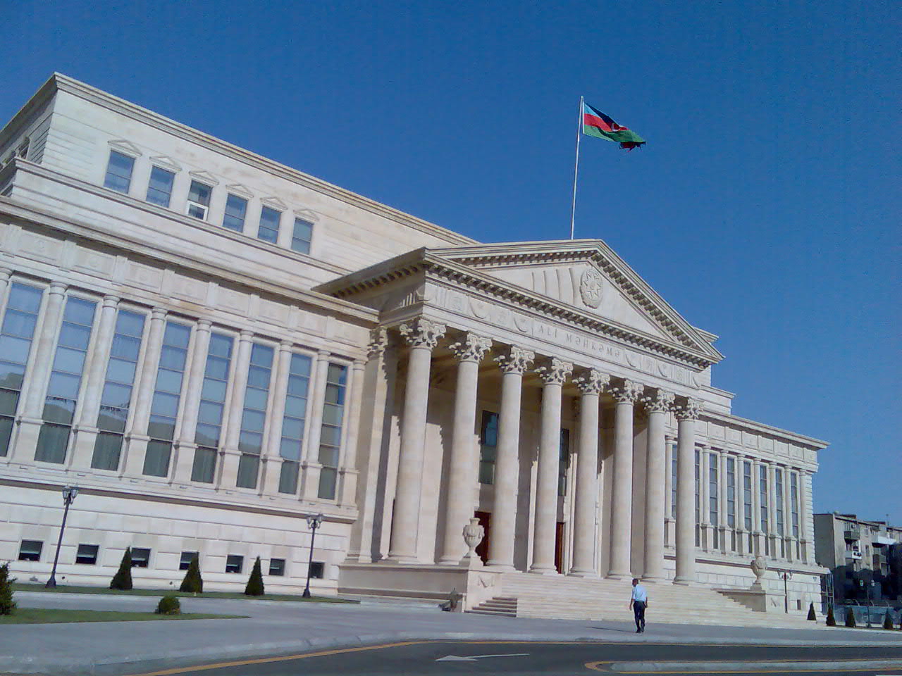 Ali Məhkəmədən xüsusi statusla təkrar mənzil tələbi ilə bağlı mühüm qərar verib