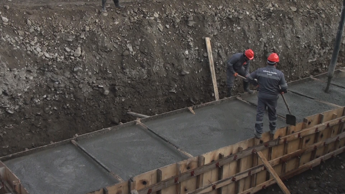 Bakının 4 rayonunda selə qarşı istinad divarları tikiləcək