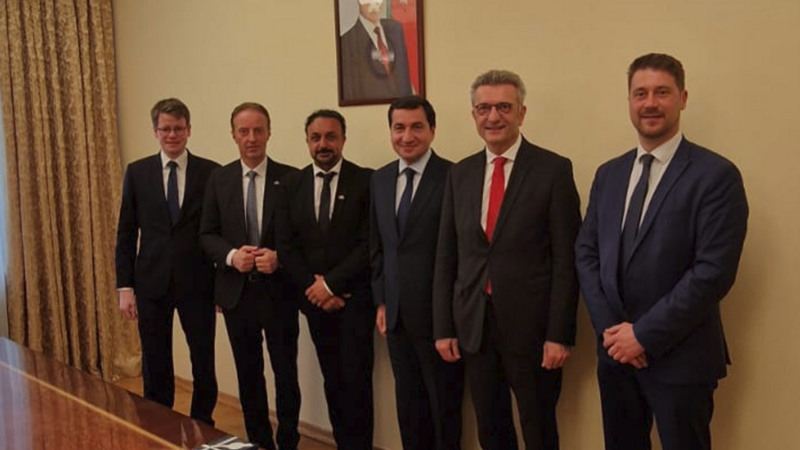 Hikmət Hacıyev Bundestaqın nümayəndə heyəti ilə görüşüb