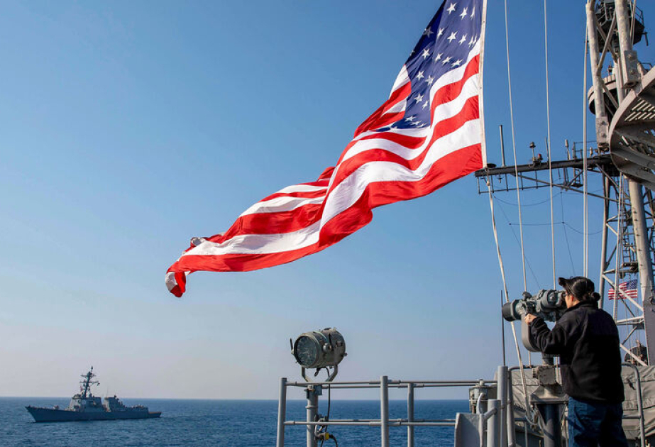 ABŞ-yə məxsus hərbi gəmidə yanğın olub