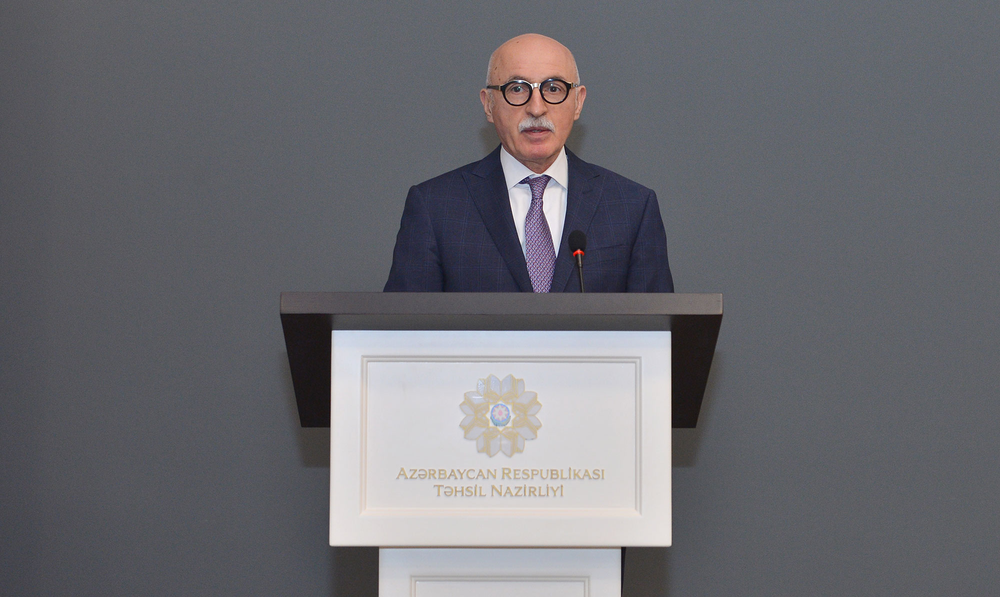 Nazir müavini: Hazırda ölkədə məktəblərin 63 faizinin internetə qoşulmaq imkanı var