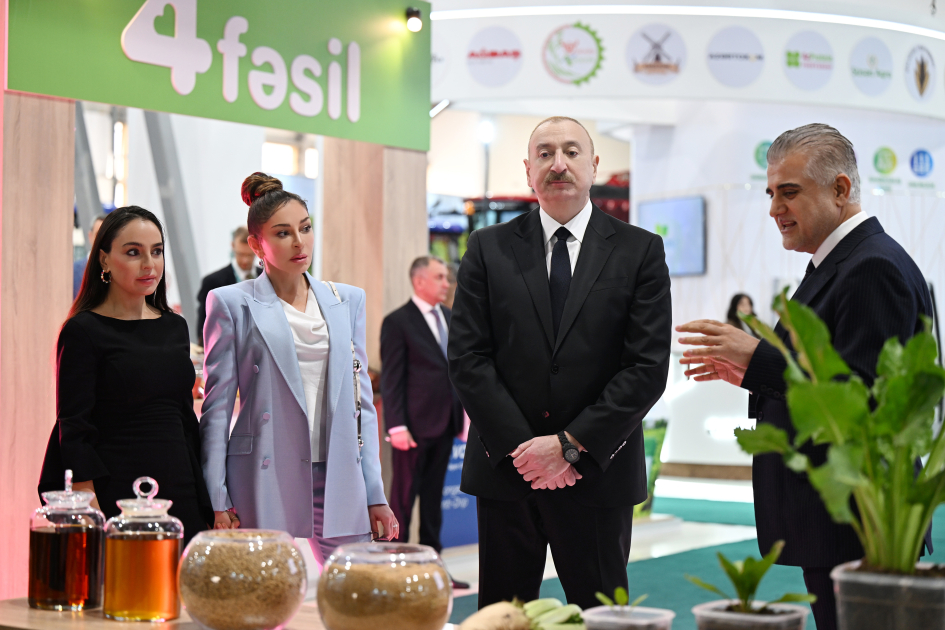  İlham Əliyev 19-cu “Caspian Agro Week” və 31-ci “InterFood Azerbaijan” sərgiləri ilə tanış olub