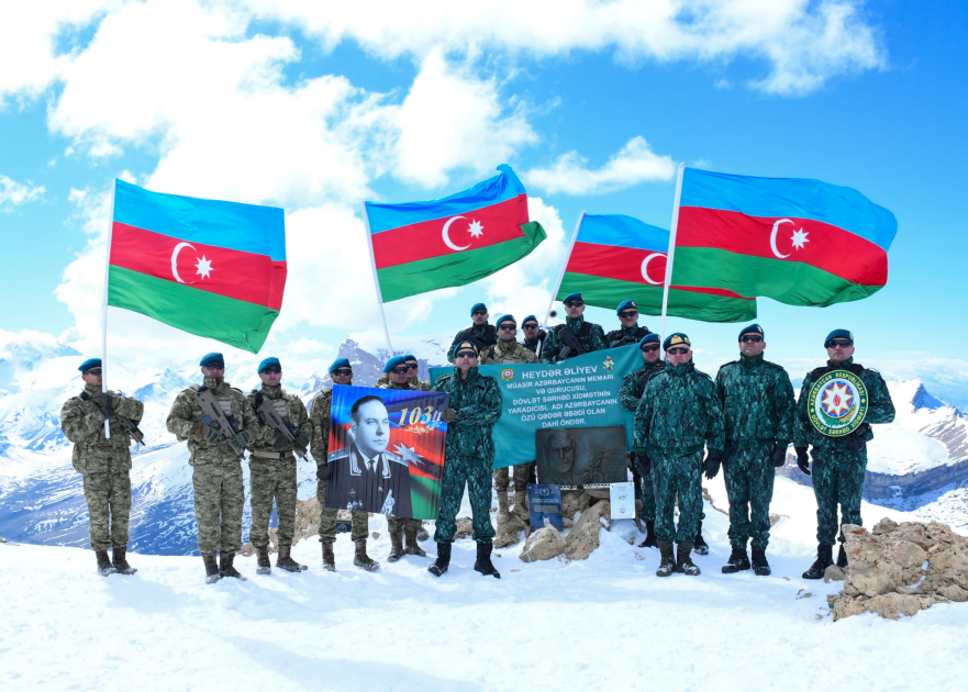 DSX-nin sərhədçiləri “Heydər zirvəsi”ndə - FOTO