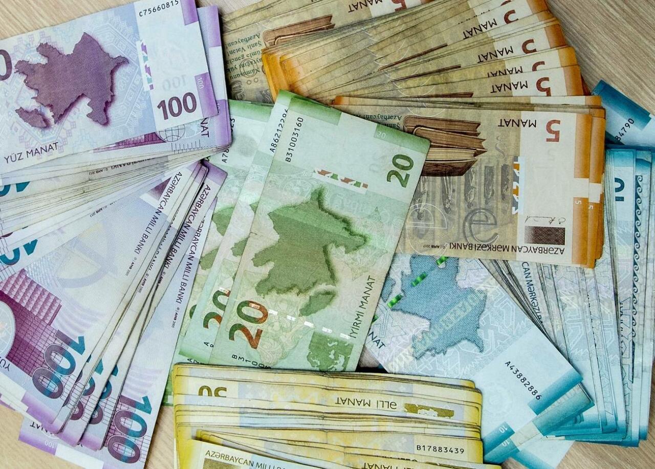 Cari ilin yanvar-aprel aylarında vergi daxilolmaları 6 milyard manatdan çox olub