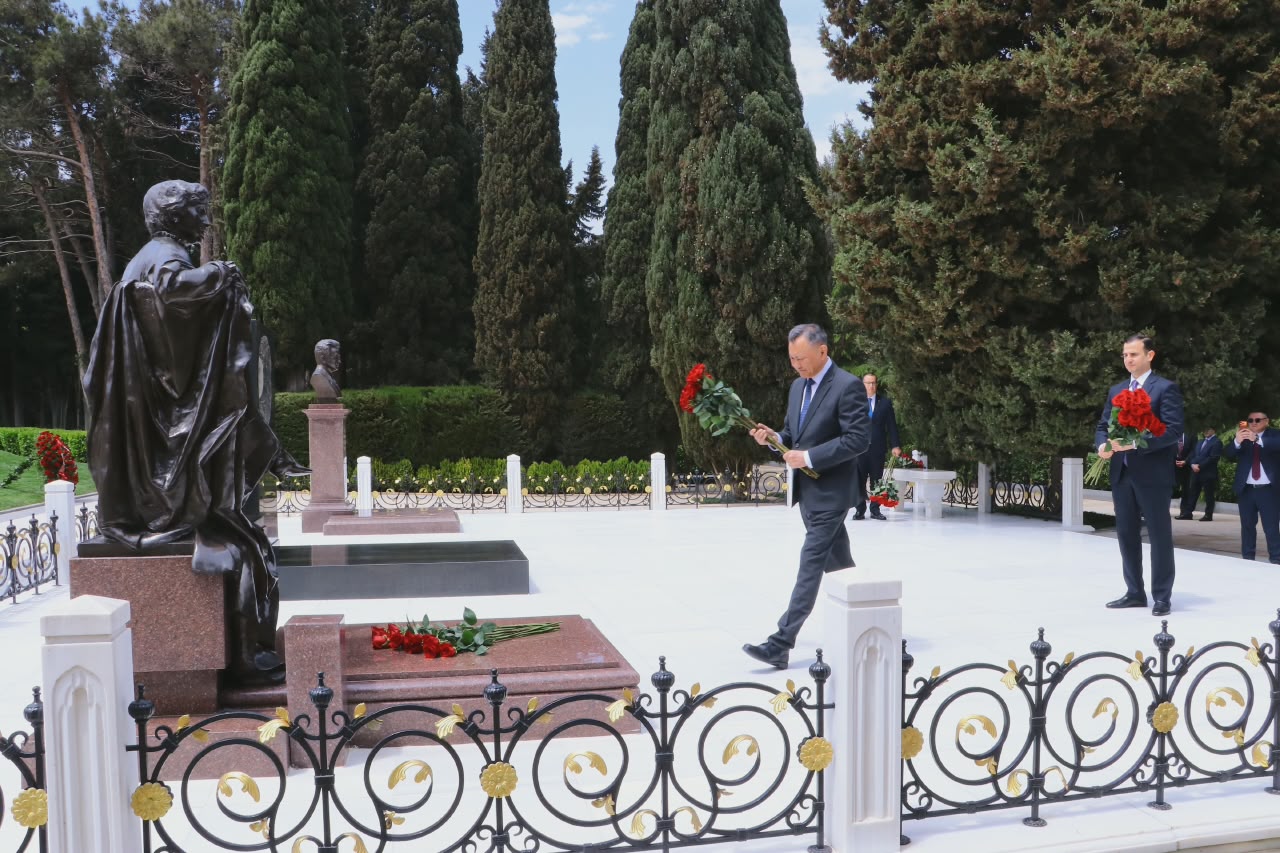 Monqolustanın Baş prokuroru Azərbaycanda rəsmi səfərdədir