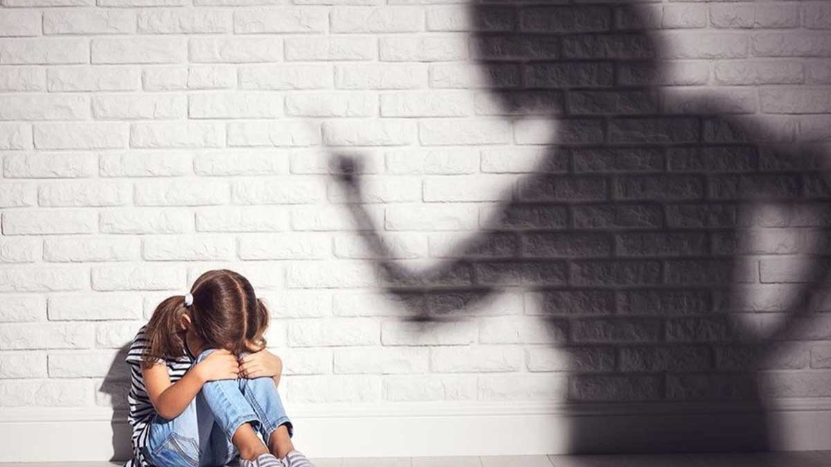 Tərbiyə məqsədilə uşağa qarşı fiziki zorakılıq edən valideyn və müəllimlər cərimələnəcək