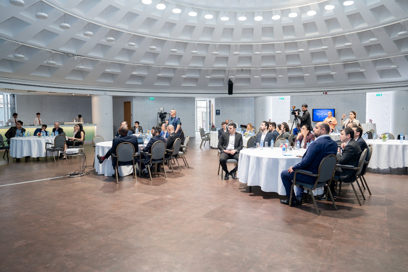 4SİM və DİF “TradeTech” təşəbbüsü çərçivəsində Azərbaycanın rəqəmsal ticarət ekosisteminə dair təhlillərin nəticələrini təqdim edib