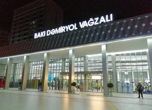 Bakı Dəmir Yolu Vağzalının sanitar qovşaqlarından istifadə ödənişli olub