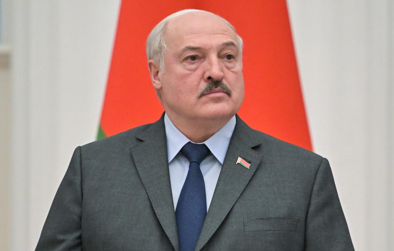 Belarus prezidenti Moskvaya işgüzar səfər edib