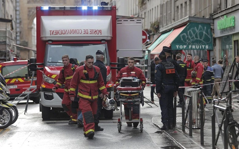 Fransada hava limanı yaxınlığında güclü yanğın baş verib  