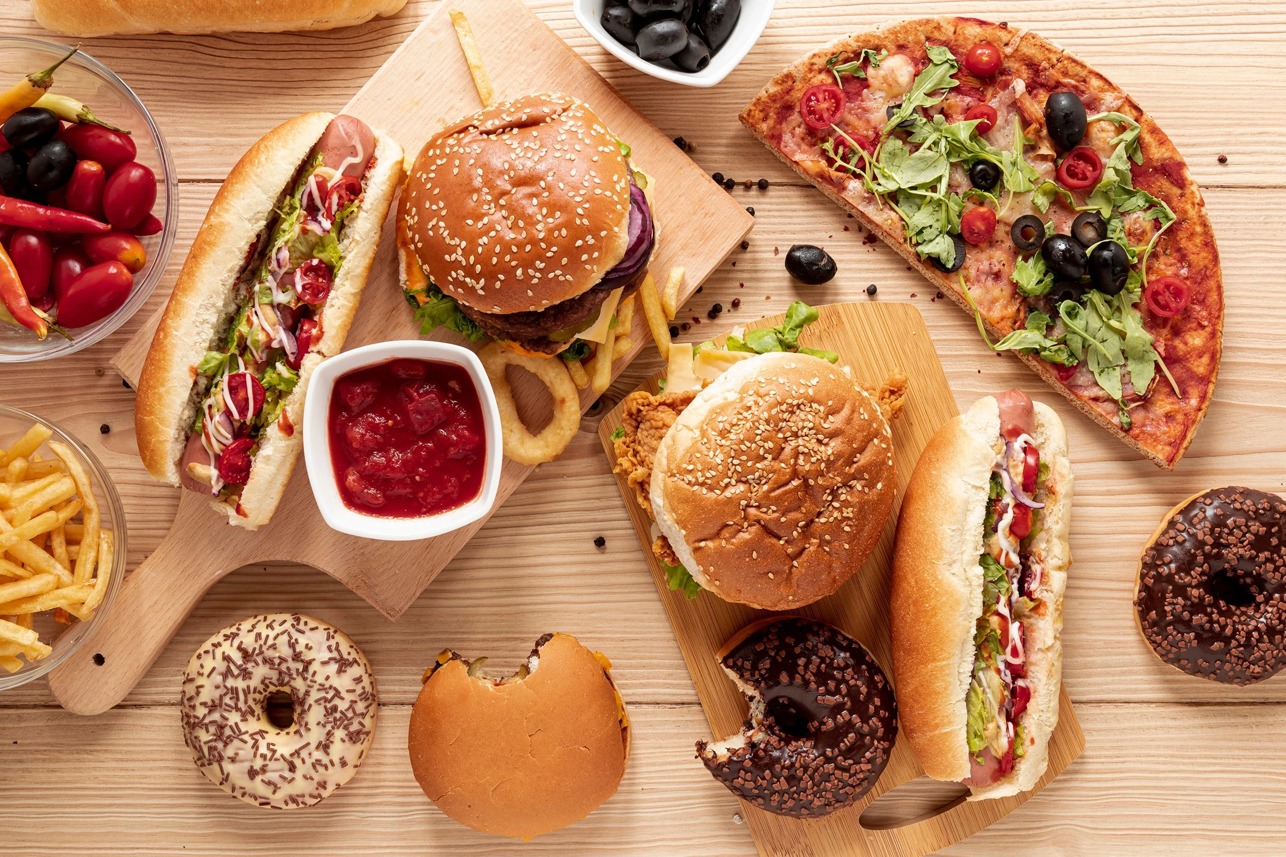 Fast-food-dan asılılıq: Beynimiz niyə zərərli qidanı seçir?