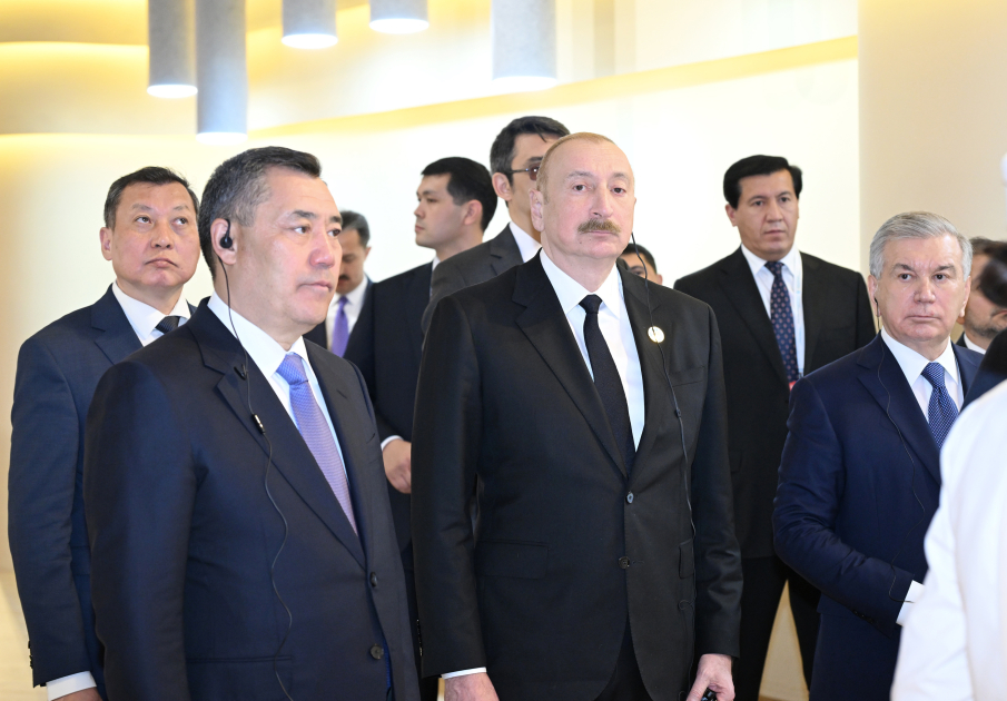  İlham Əliyev və TDT-nin qeyri-rəsmi Zirvə görüşünün digər iştirakçıları Türküstanda bir sıra mədəni məkanlarla tanış olublar