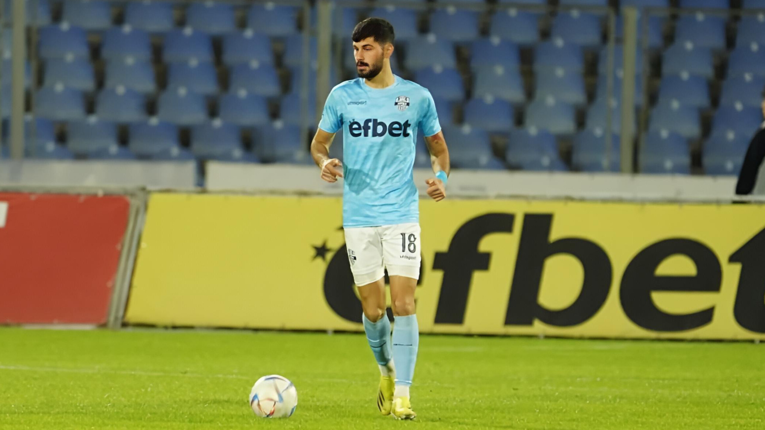 Cəlal Hüseynov Bolqarıstan çempionatında növbəti qolunu vurdu