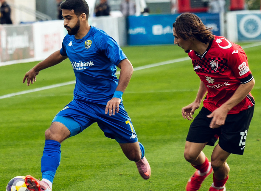 "Kəpəz"in futbolçusu yubiley oyununa çıxdı 