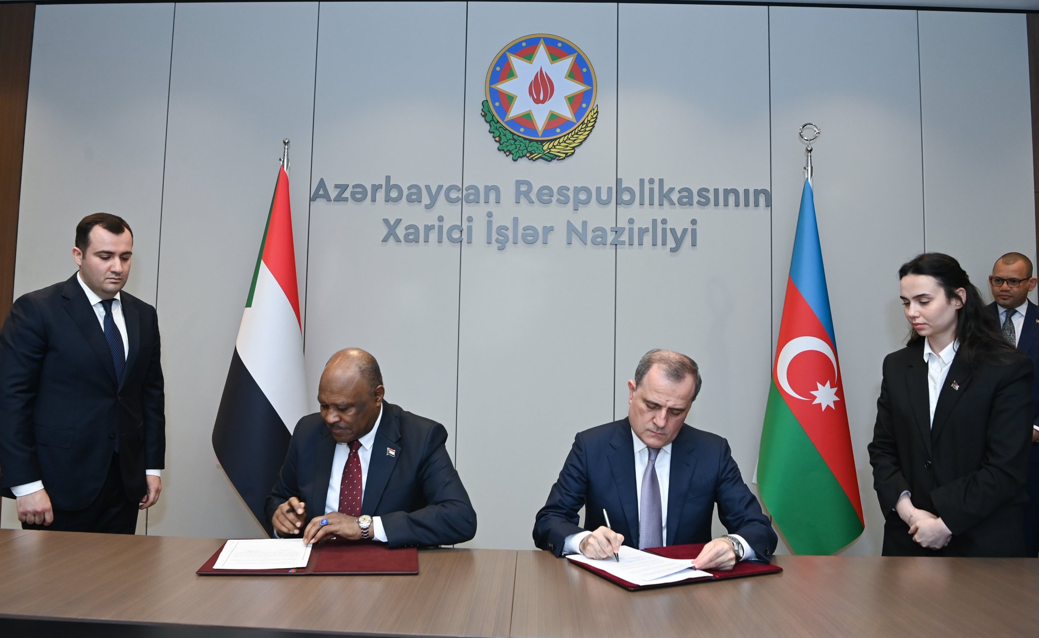 Azərbaycan və Sudanın diplomatik pasport sahibləri üçün viza tələbi ləğv edilir