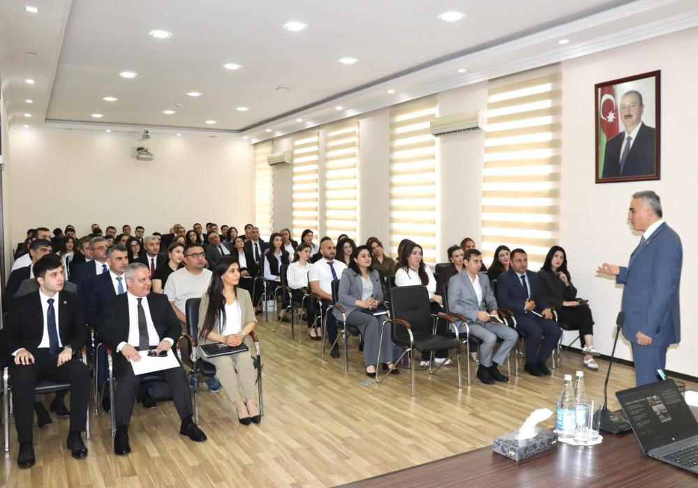 Ədliyyə Akademiyasında vəkilliyə namizədlərin icbari təlimi başlayıb