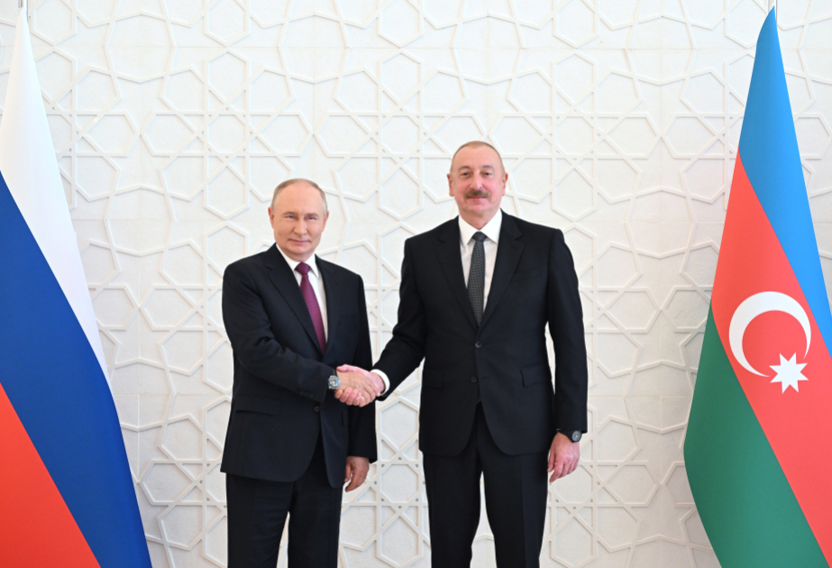 Putin İlham Əliyevi təbrik edib
